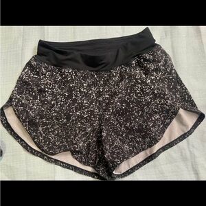 Lululemon Find Your Pace Lined Shorts 3 inch